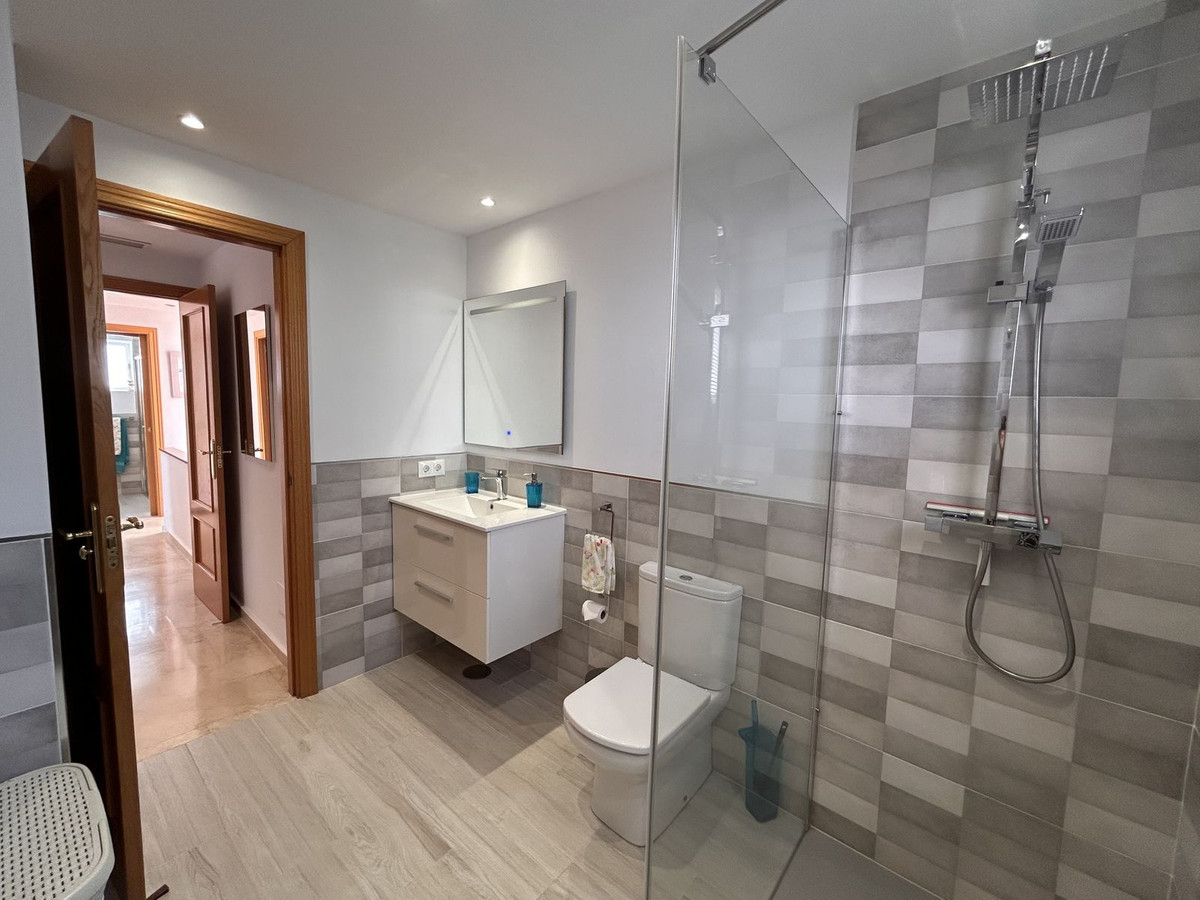 Appartement te koop in Estepona | 3 slaapkamers H5488447