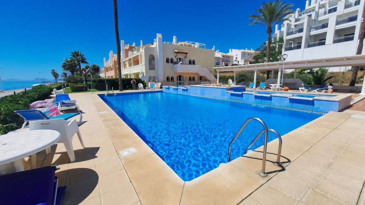 Appartement te koop in Estepona | 2 slaapkamers H5488489