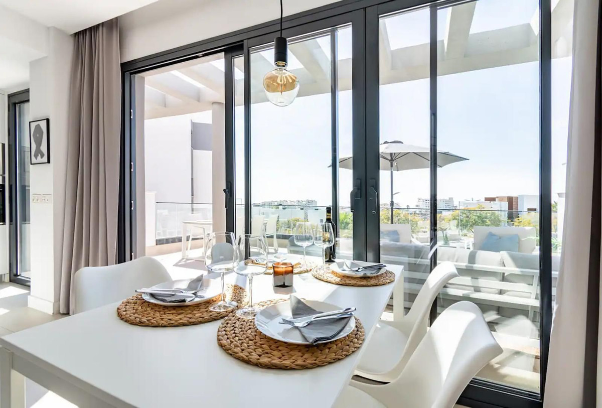 Appartement te koop in Estepona | 2 slaapkamers H5489221