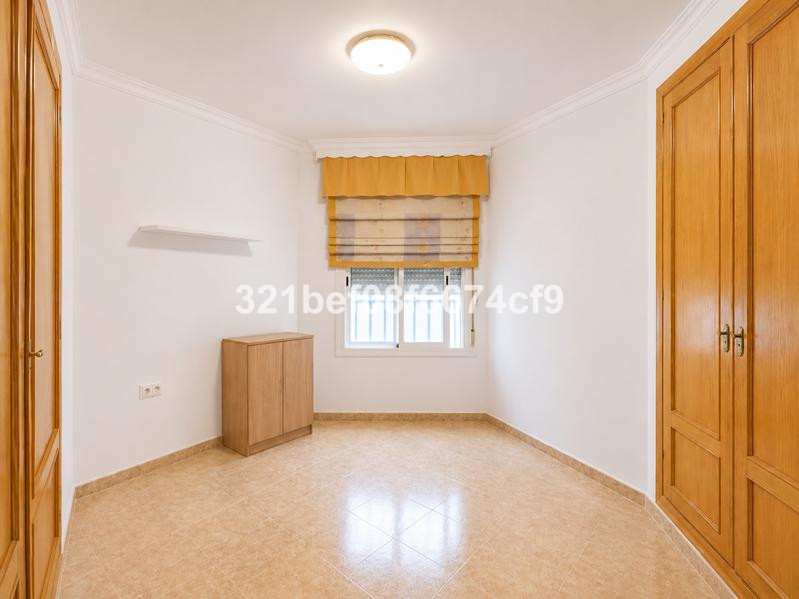 Appartement te koop in Estepona | 2 slaapkamers H5489881