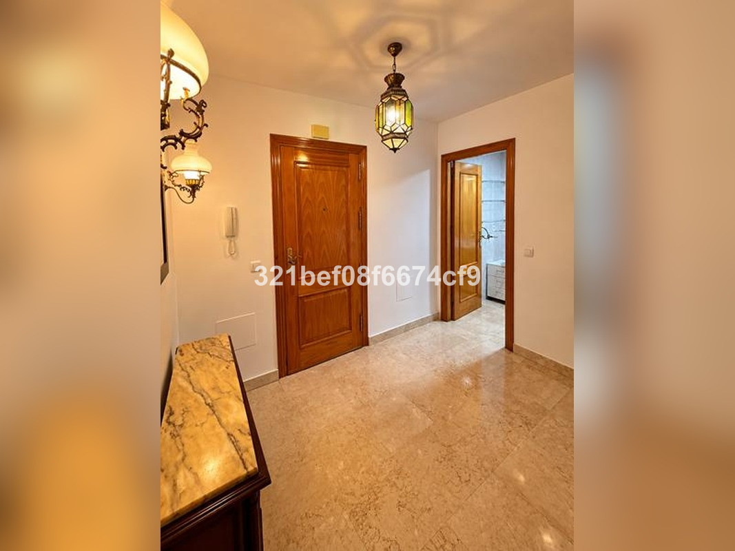 Appartement te koop in Estepona | 3 slaapkamers H5489944