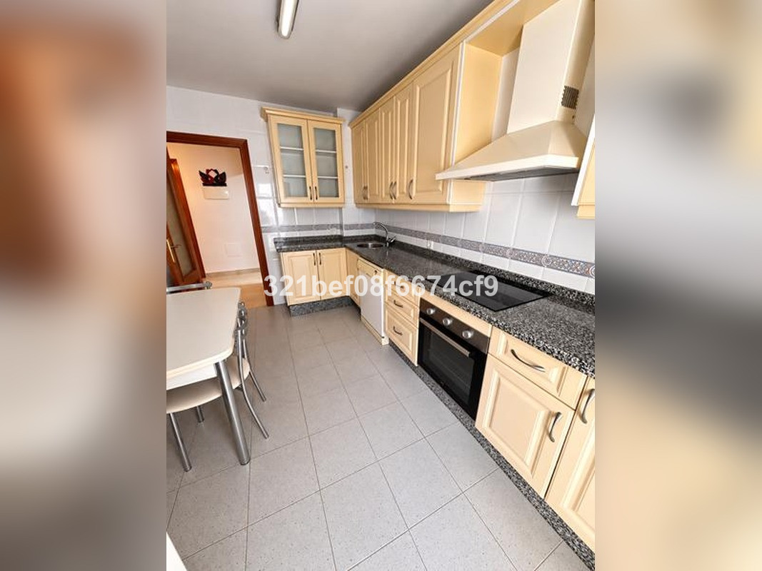 Appartement te koop in Estepona | 3 slaapkamers H5489944