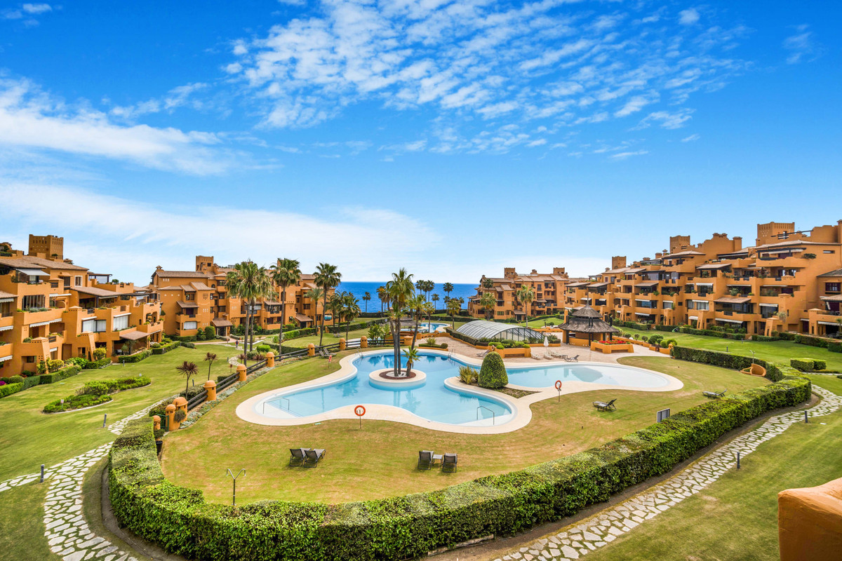 Appartement te koop in Estepona | 3 slaapkamers H5490268