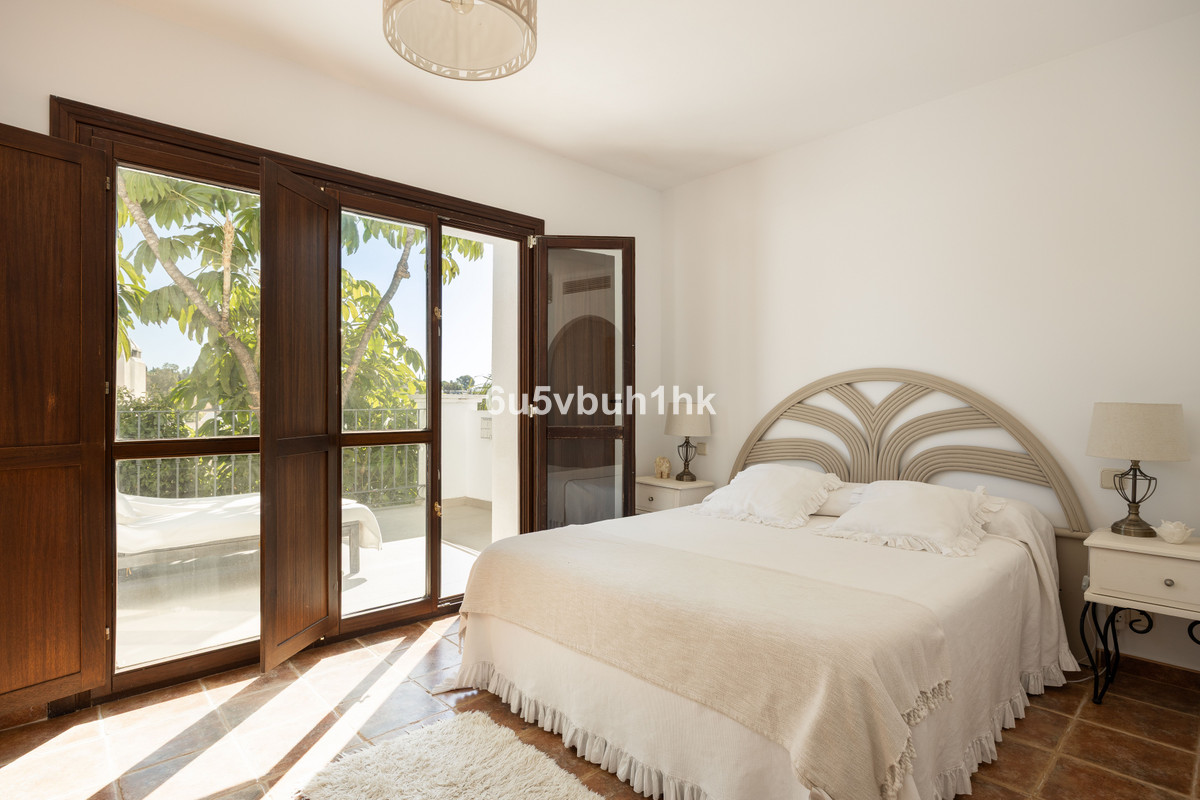 Penthouse te koop in Estepona | 3 slaapkamers H5490445