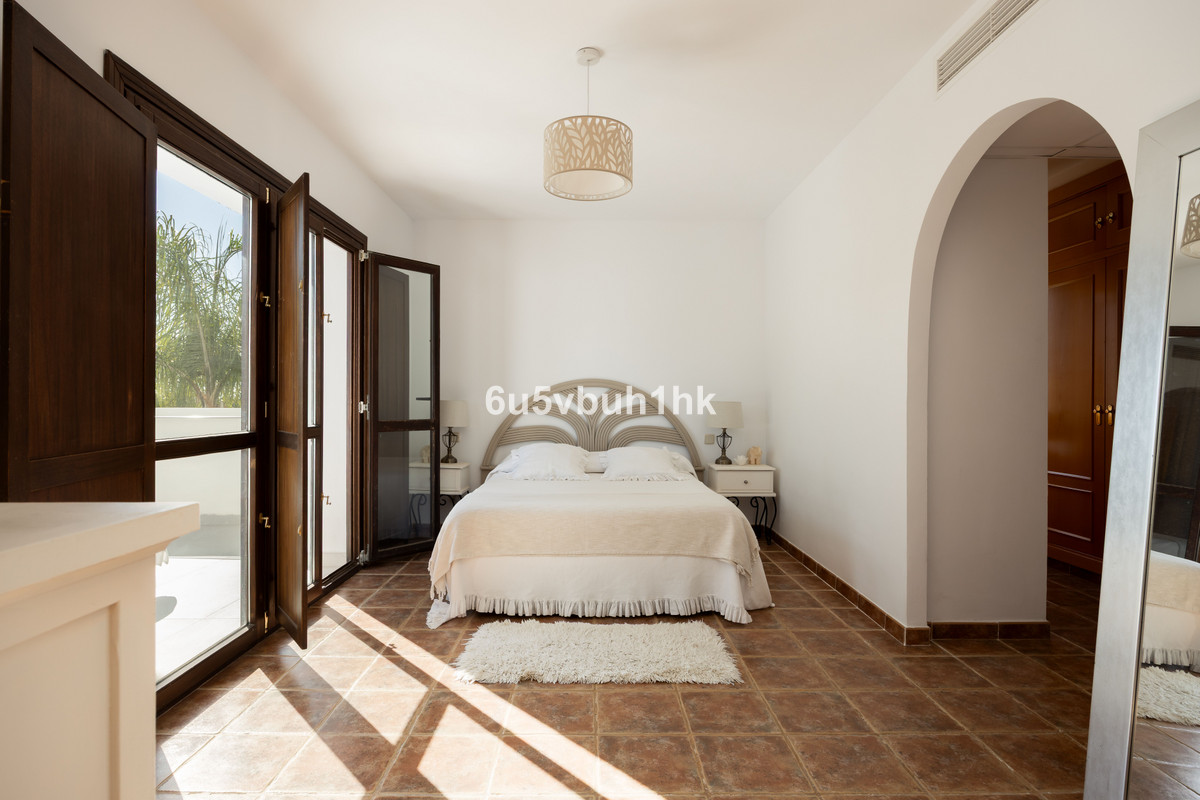 Penthouse te koop in Estepona | 3 slaapkamers H5490445