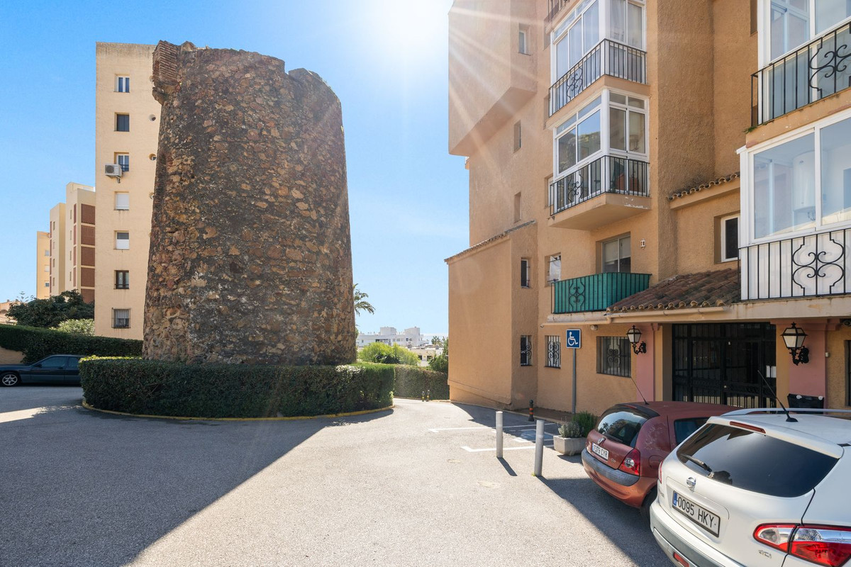 Appartement te koop in Estepona | 2 slaapkamers H5490553