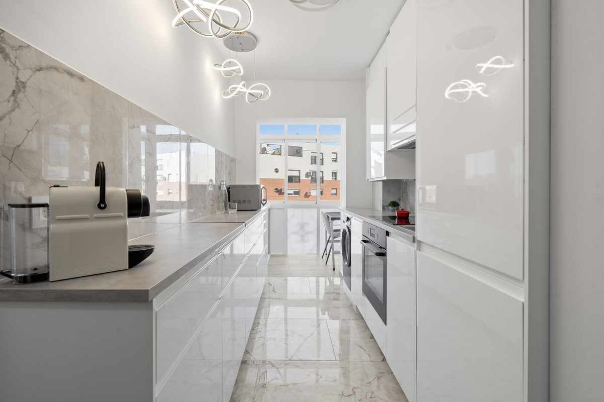 Appartement te koop in Estepona | 2 slaapkamers H5490553
