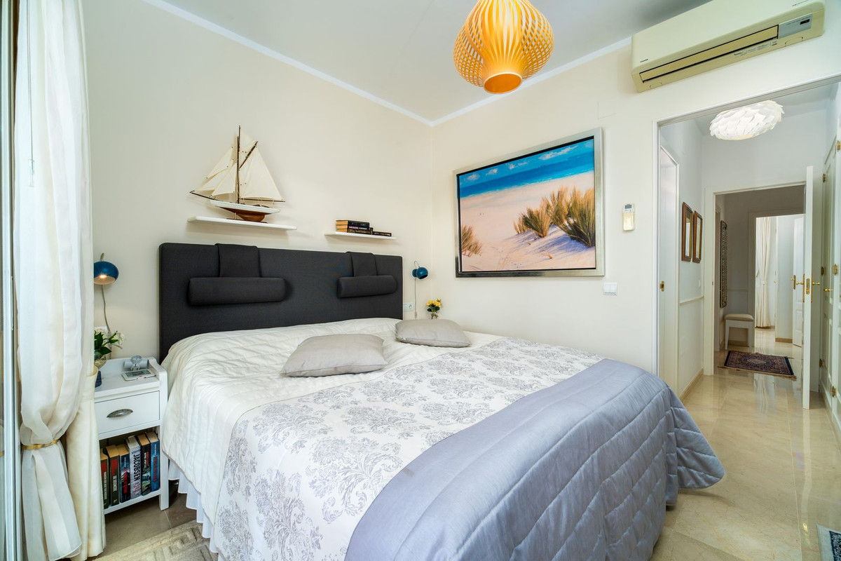 Appartement te koop in Estepona | 2 slaapkamers H5490562