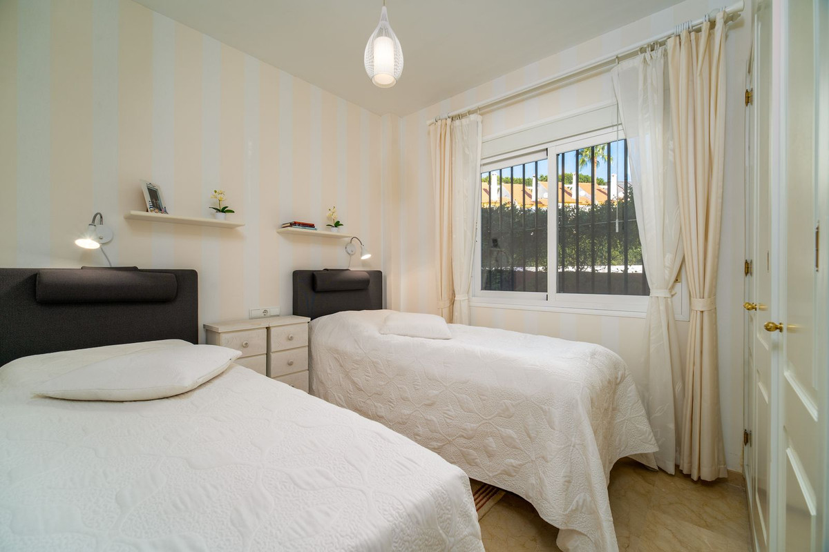 Appartement te koop in Estepona | 2 slaapkamers H5490562