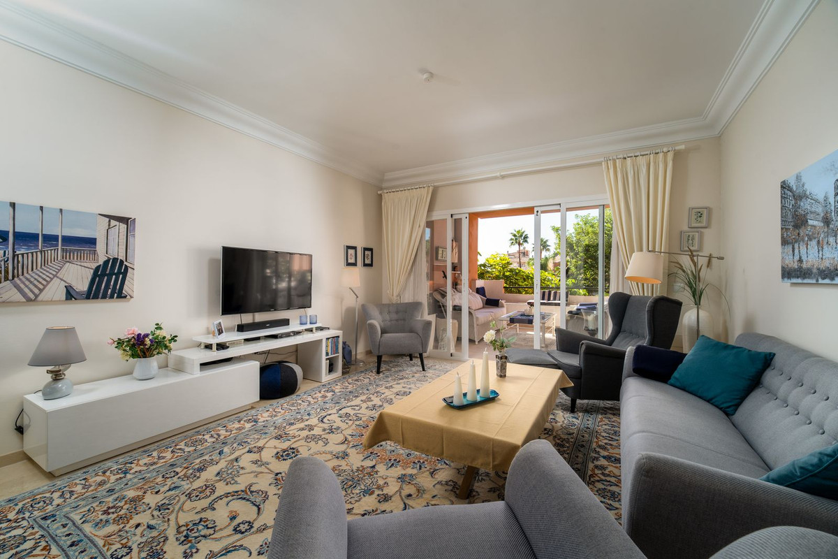 Appartement te koop in Estepona | 2 slaapkamers H5490562