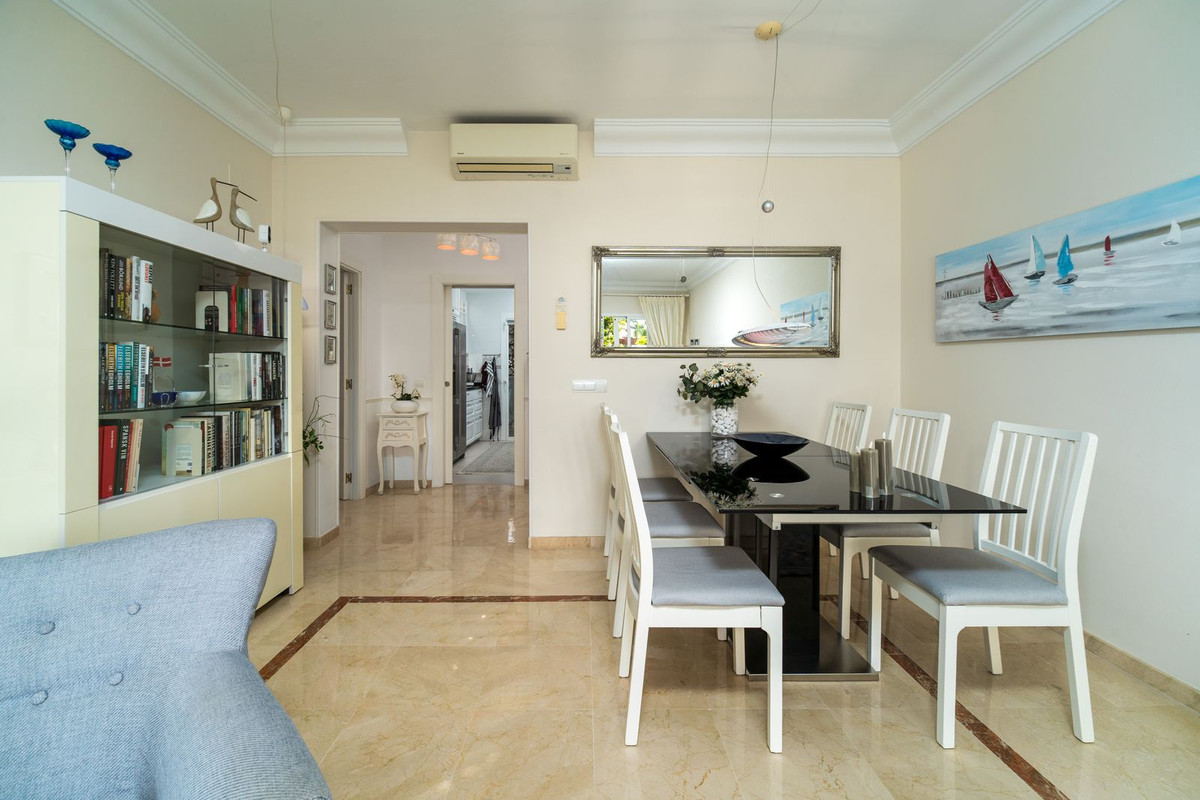 Appartement te koop in Estepona | 2 slaapkamers H5490562