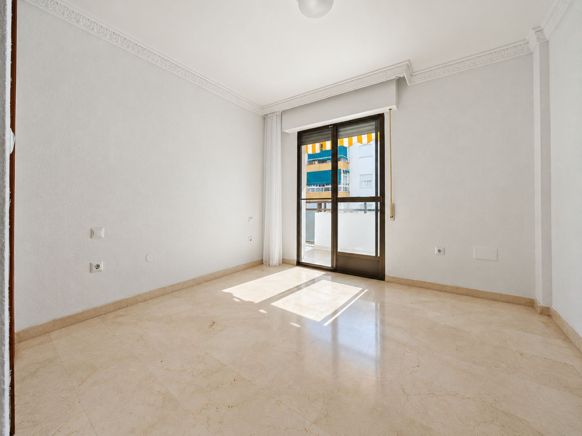 Appartement te koop in Estepona | 3 slaapkamers H5491204