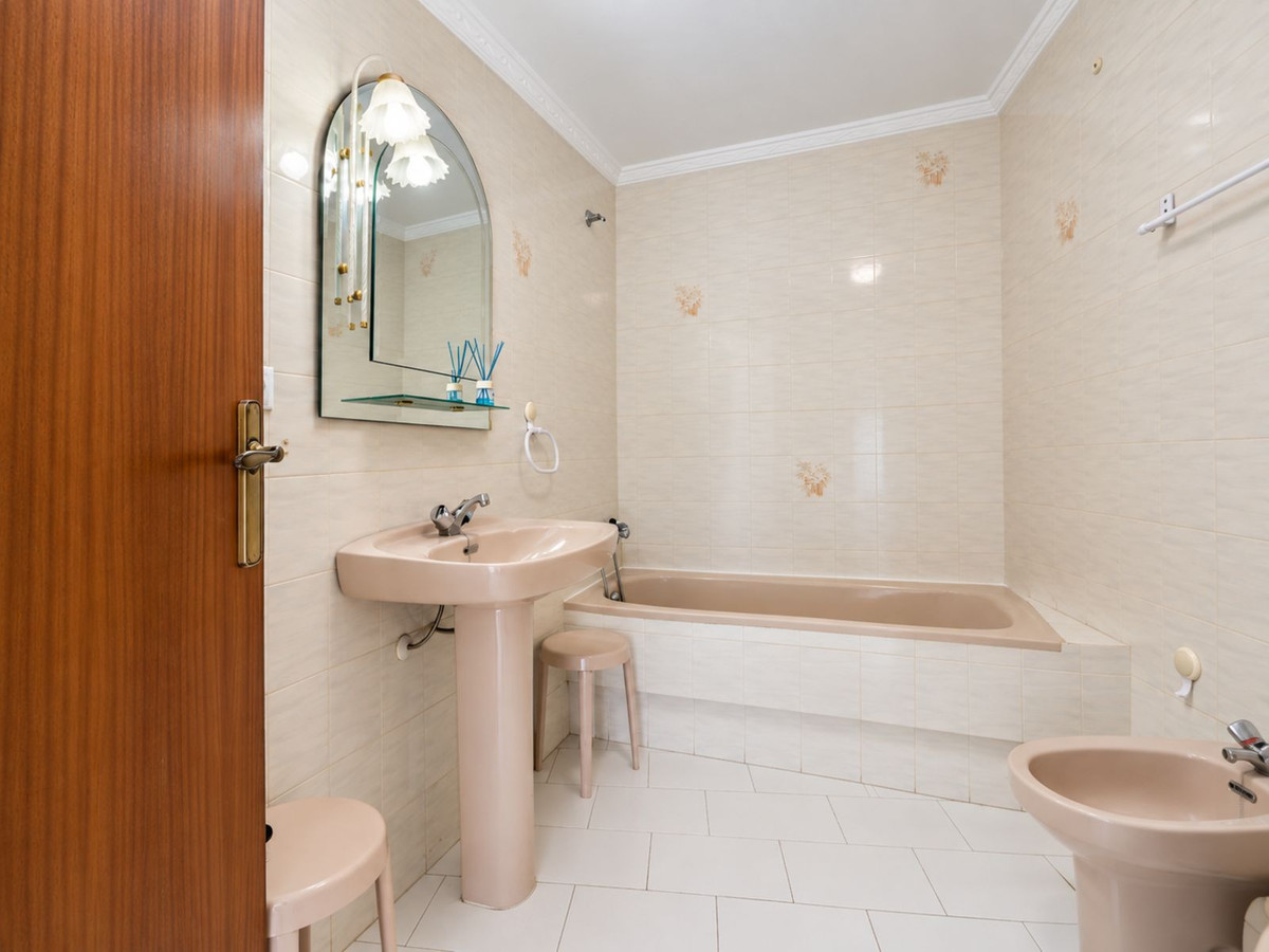 Appartement te koop in Estepona | 3 slaapkamers H5491204