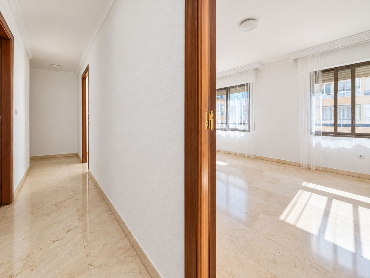 Appartement te koop in Estepona | 3 slaapkamers H5491204