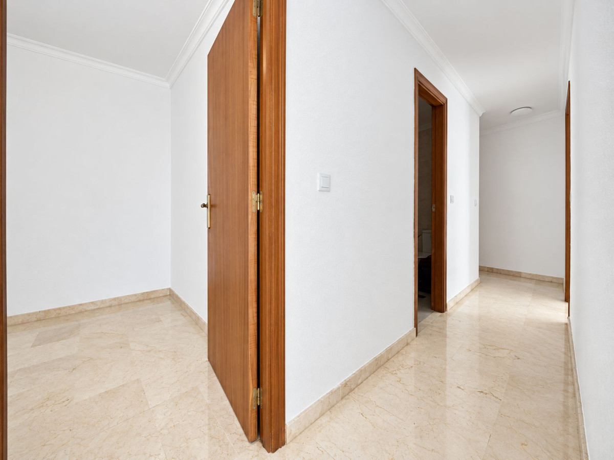 Appartement te koop in Estepona | 3 slaapkamers H5491204