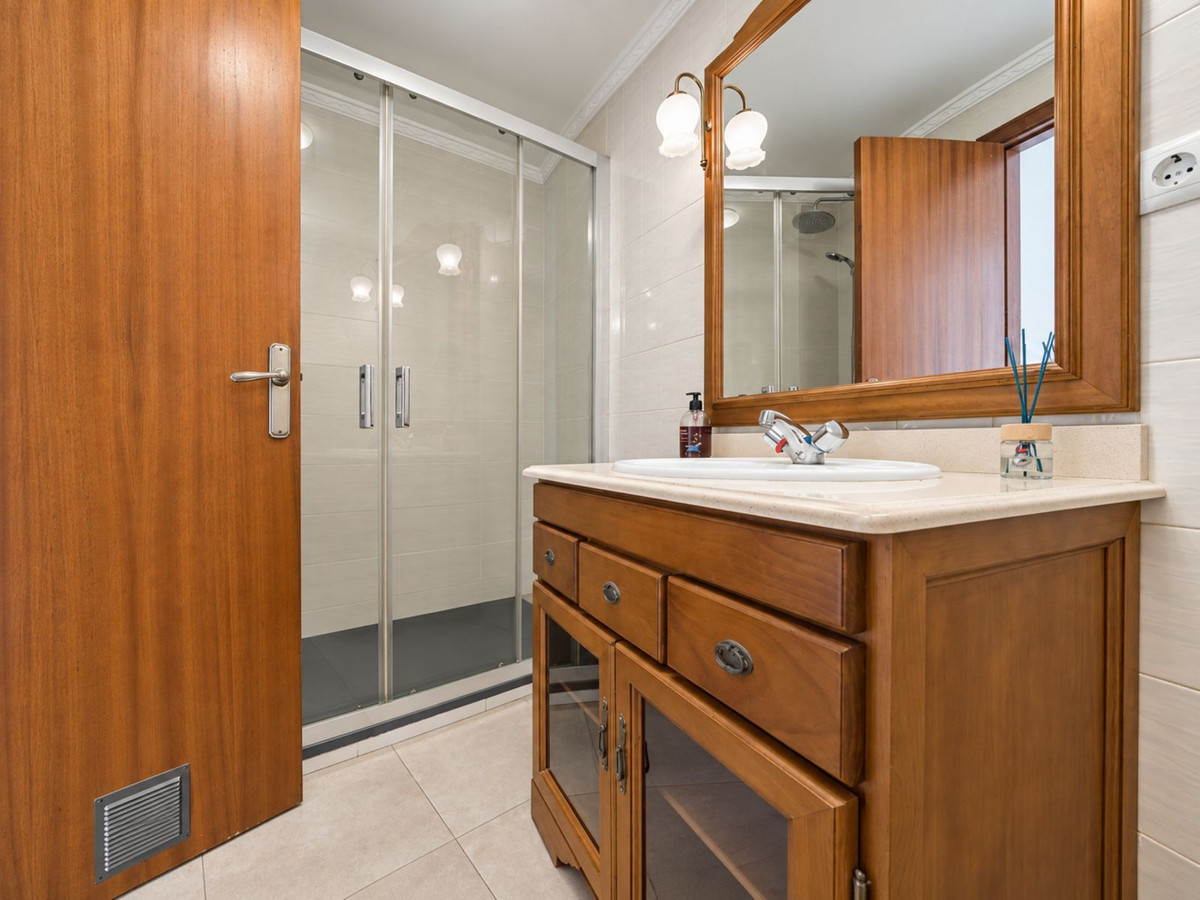 Appartement te koop in Estepona | 3 slaapkamers H5491204