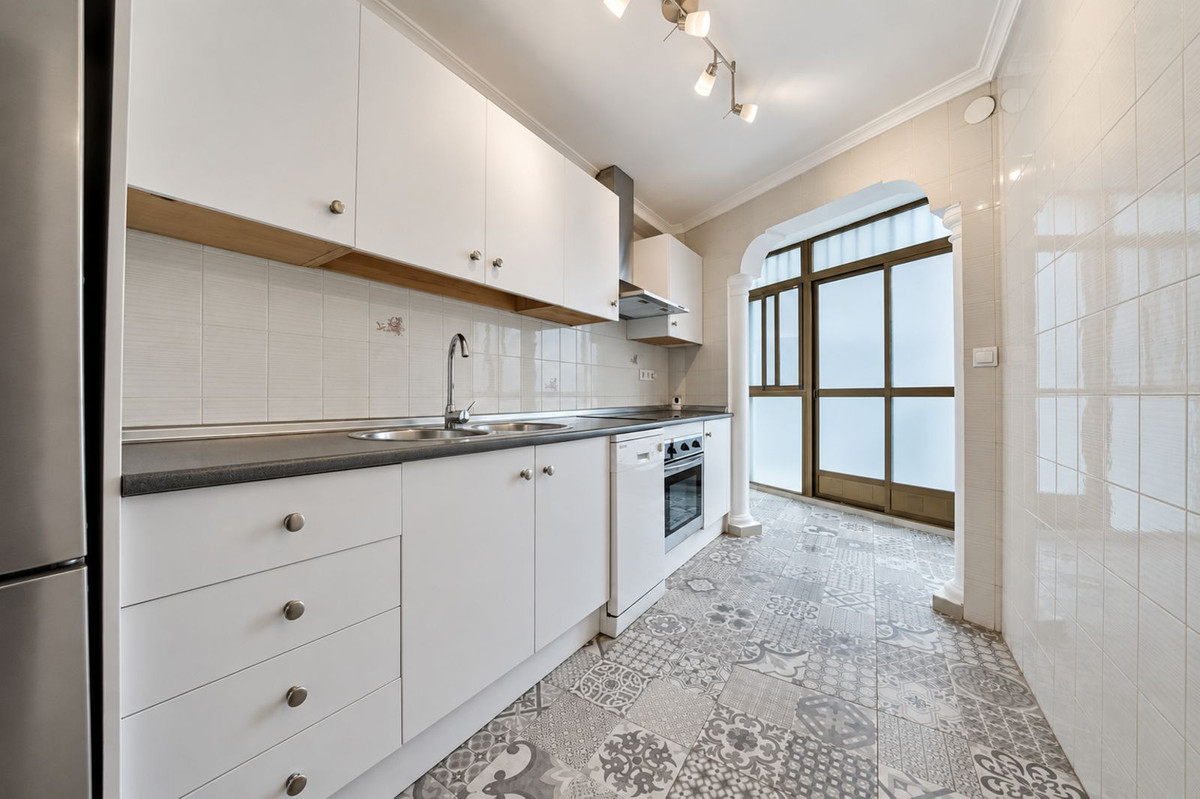 Appartement te koop in Estepona | 3 slaapkamers H5491204