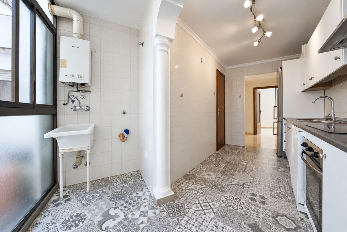 Appartement te koop in Estepona | 3 slaapkamers H5491204