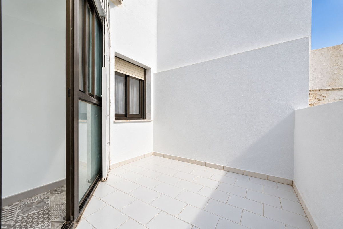 Appartement te koop in Estepona | 3 slaapkamers H5491204