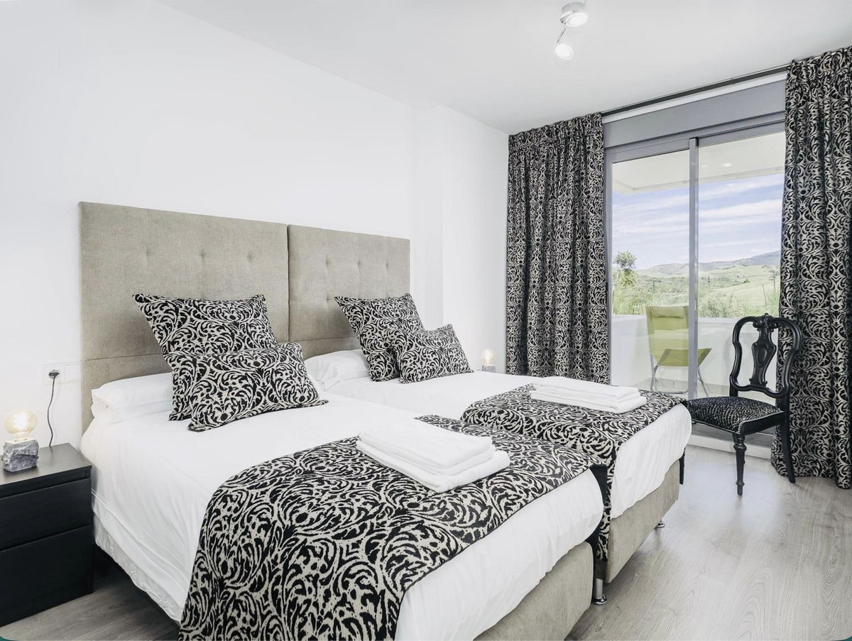 Appartement te koop in Estepona | 3 slaapkamers H5491930