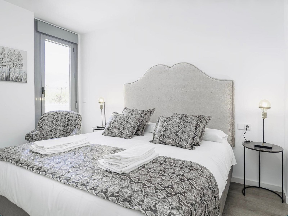 Appartement te koop in Estepona | 3 slaapkamers H5491930