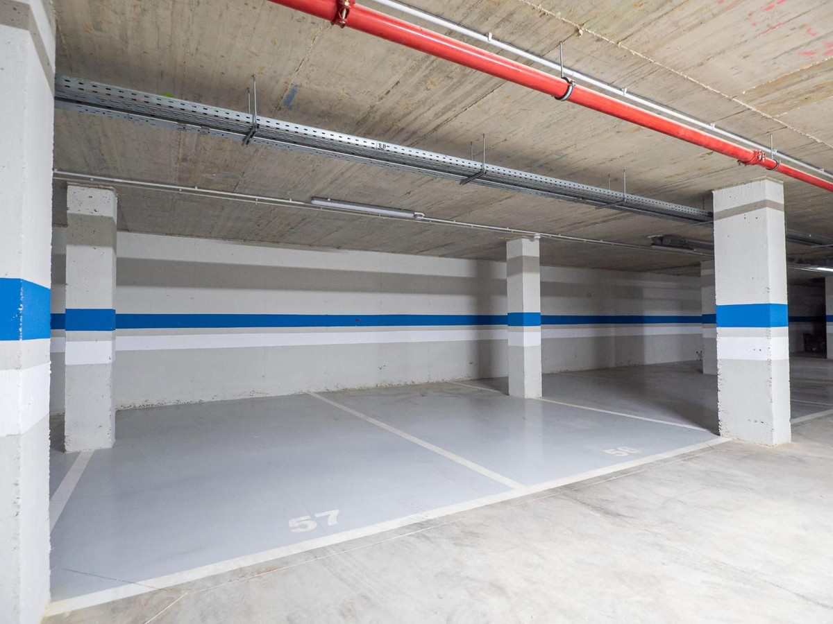 Appartement te koop in Estepona | 3 slaapkamers H5491930