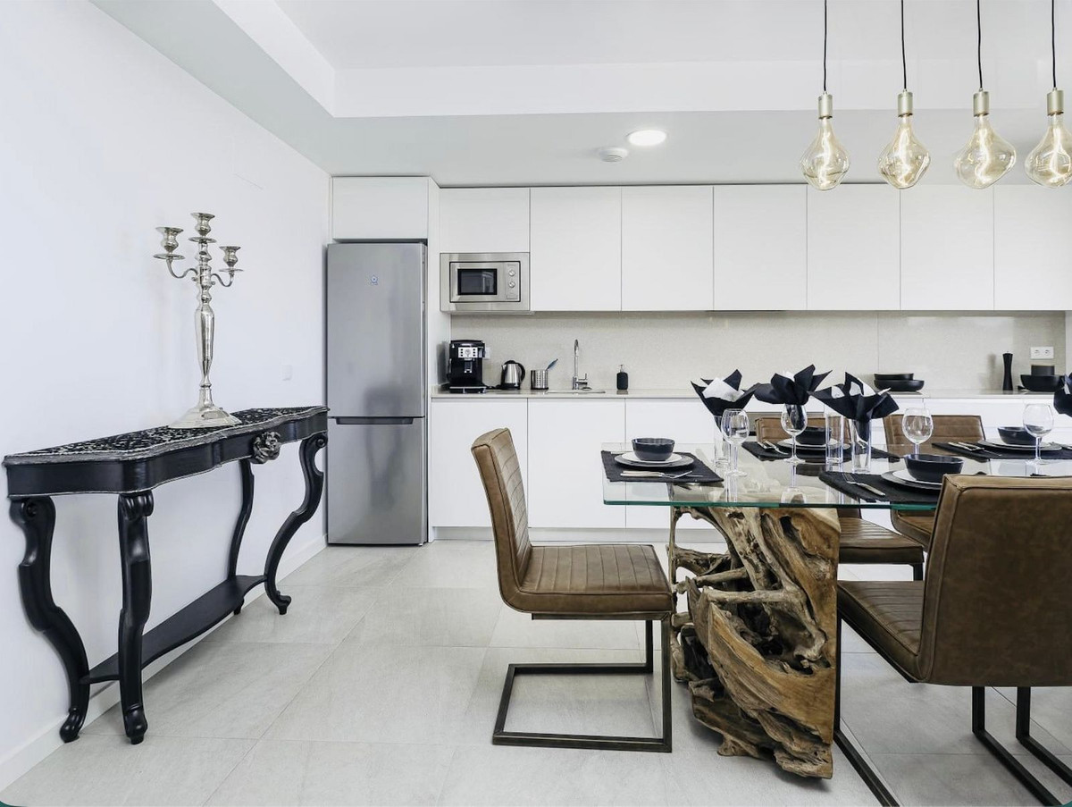 Appartement te koop in Estepona | 3 slaapkamers H5491930