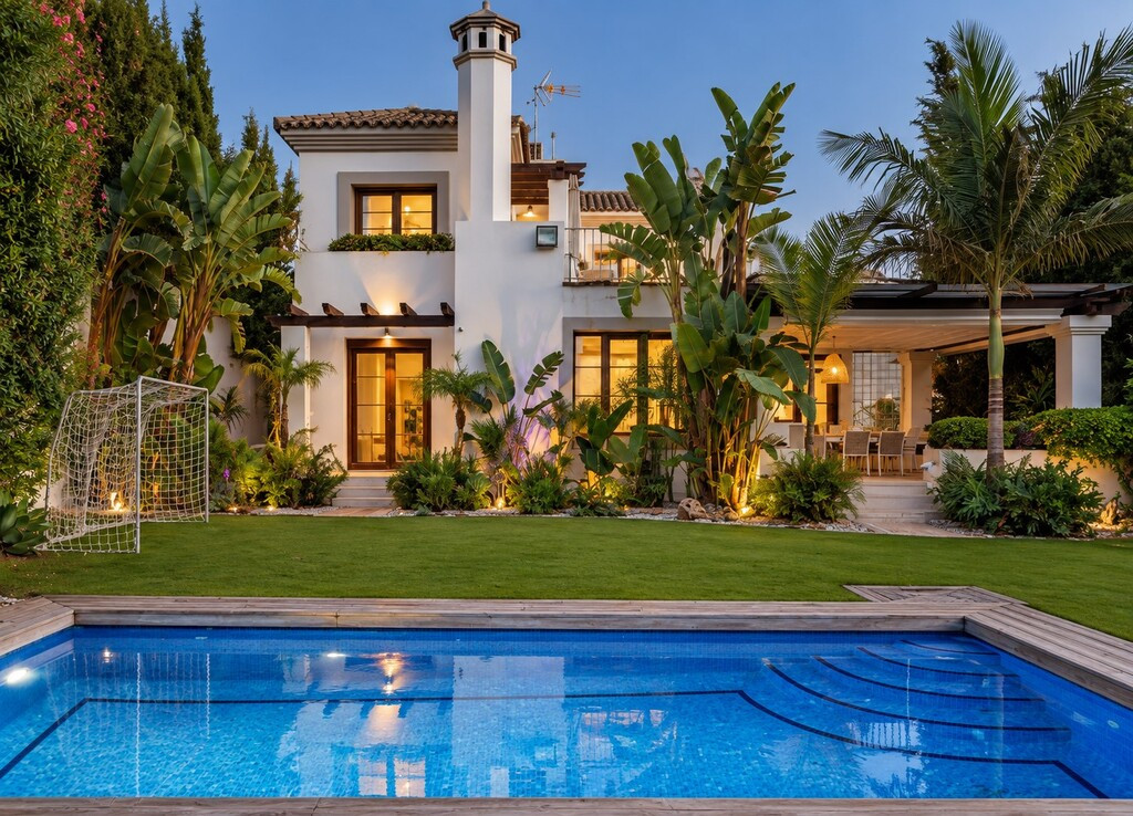 Huis te koop in Estepona | 4 slaapkamers H5494903