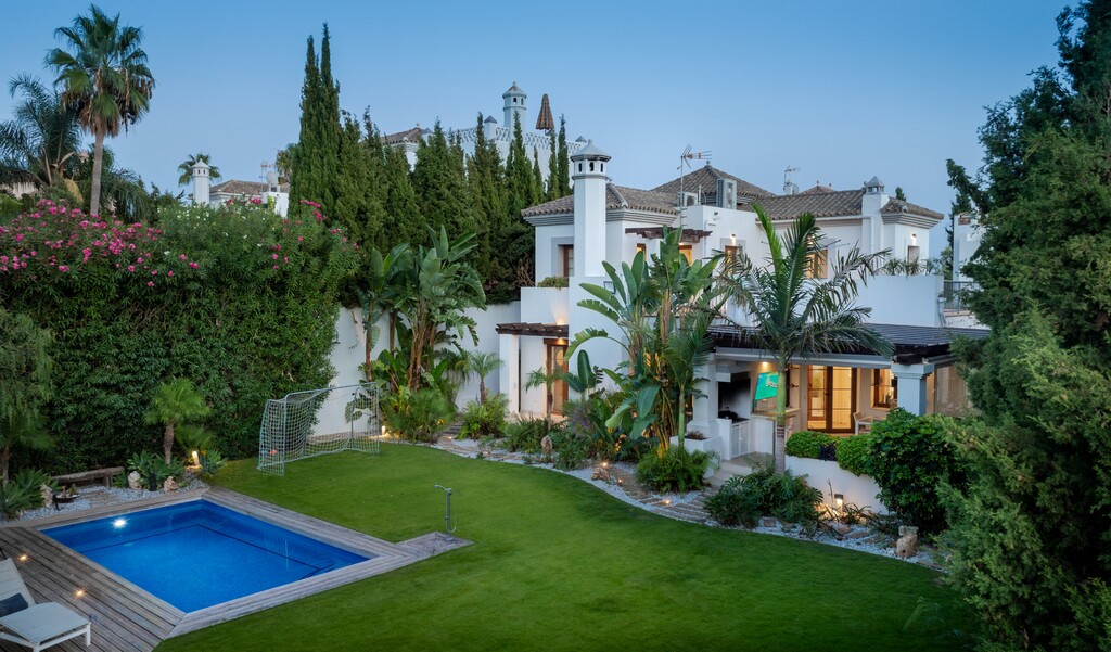 Huis te koop in Estepona | 4 slaapkamers H5494903