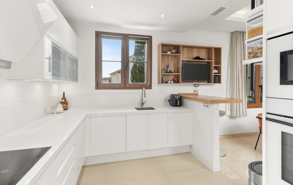 Huis te koop in Estepona | 4 slaapkamers H5494903