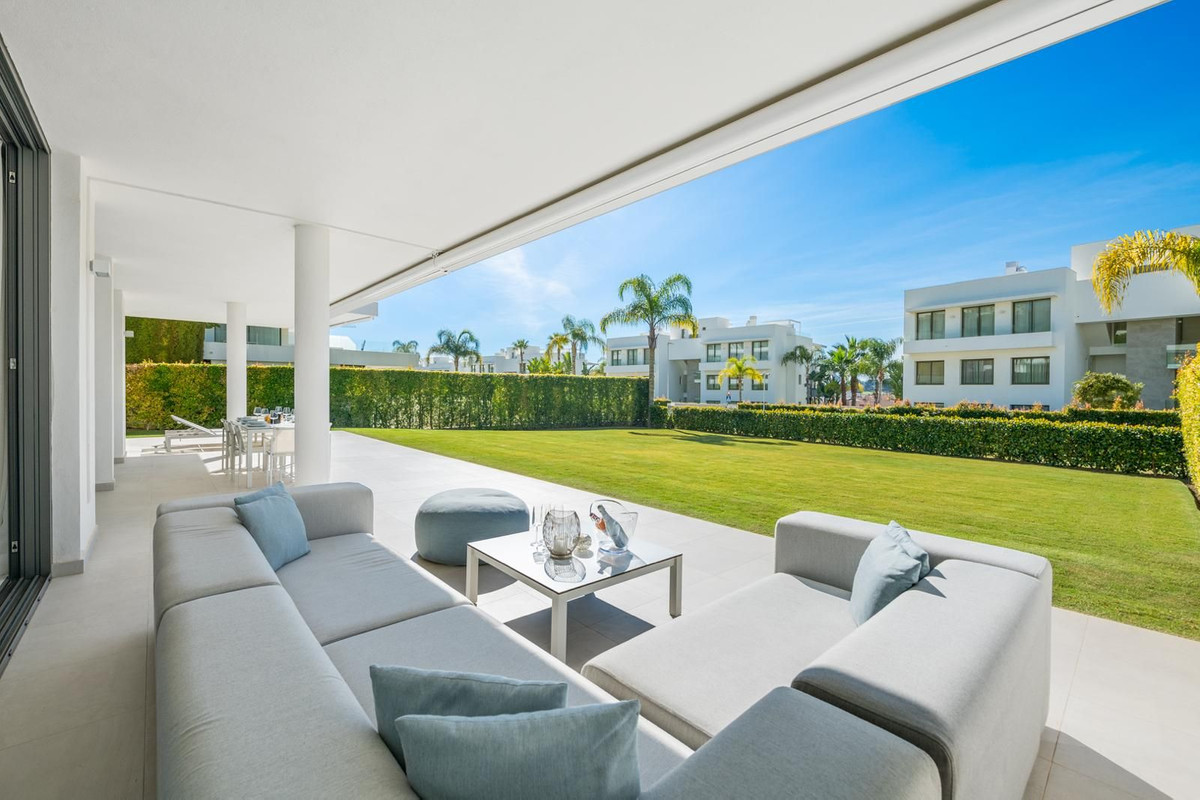 Appartement te koop in Estepona | 3 slaapkamers H5494915