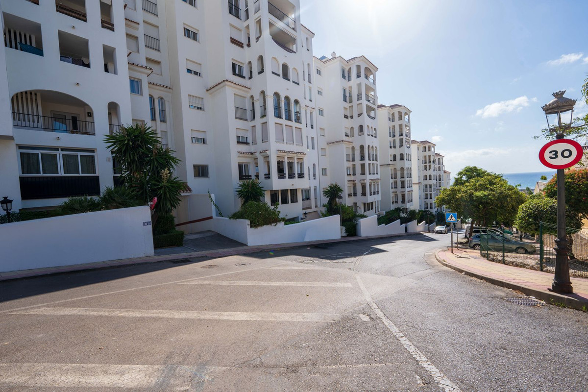 Appartement te koop in Estepona | 3 slaapkamers H5494942