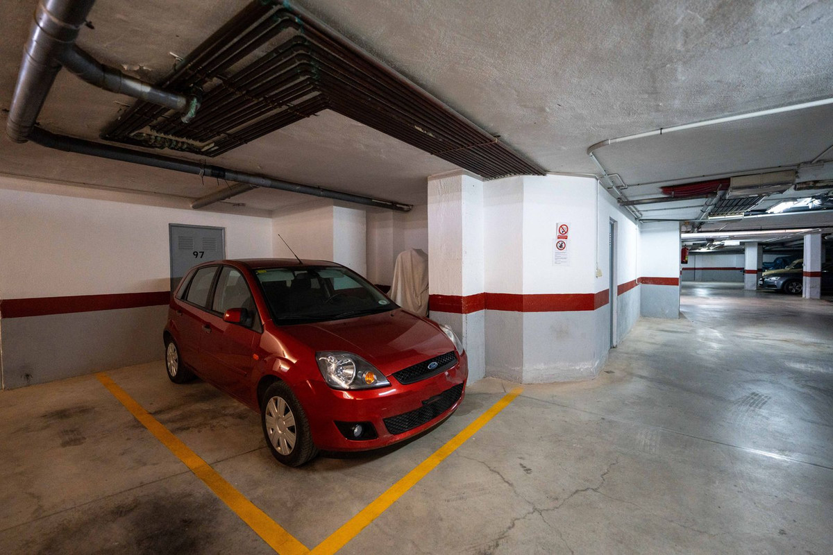Appartement te koop in Estepona | 3 slaapkamers H5494942