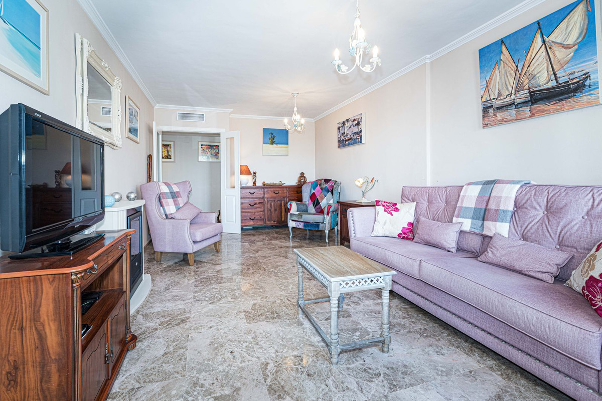 Appartement te koop in Estepona | 3 slaapkamers H5494942