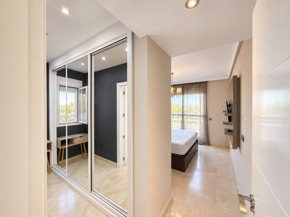 Appartement te koop in Estepona | 3 slaapkamers H5495101