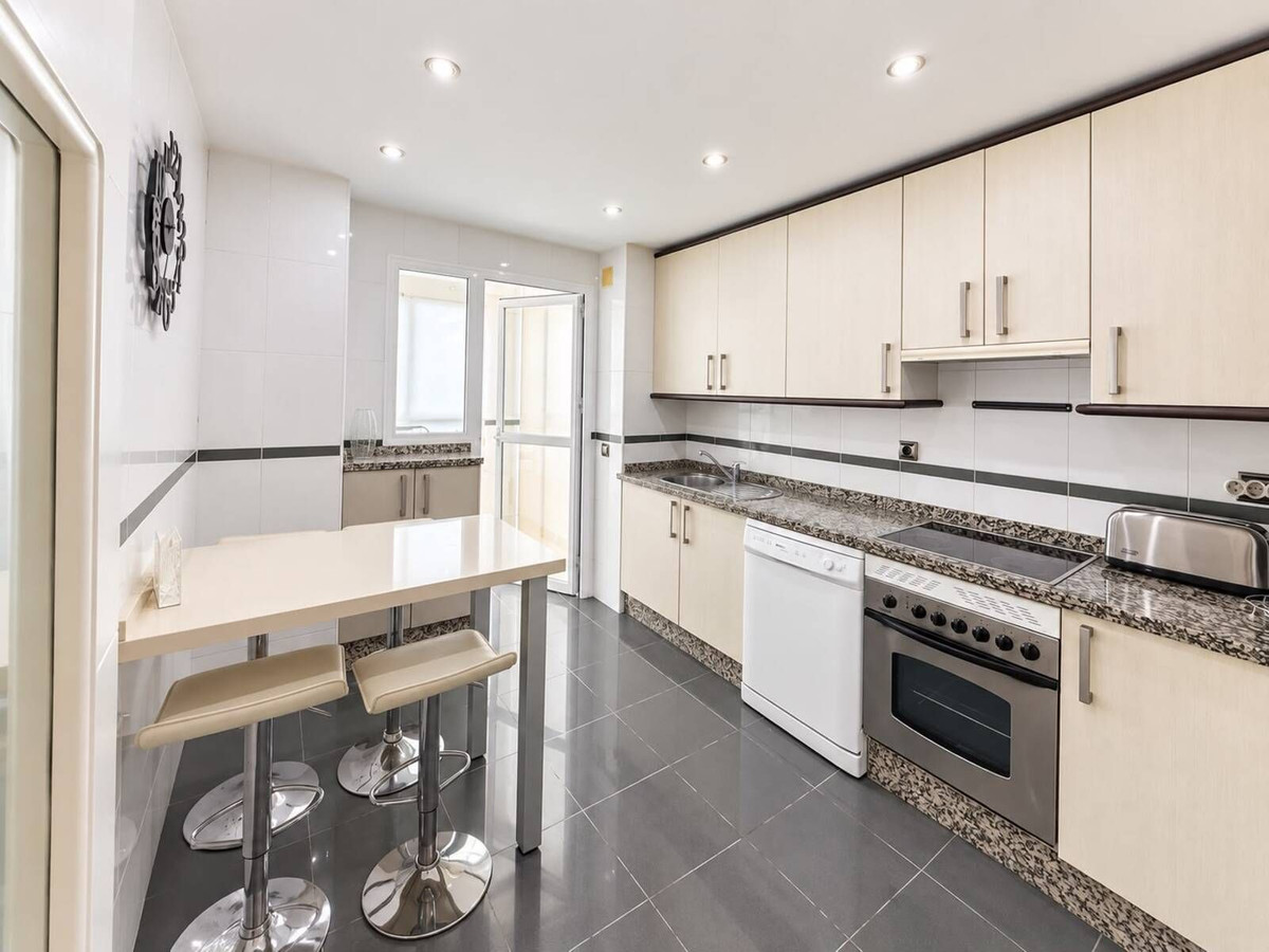 Appartement te koop in Estepona | 3 slaapkamers H5495101