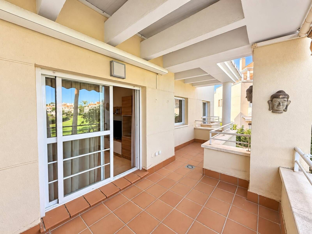 Appartement te koop in Estepona | 3 slaapkamers H5495101