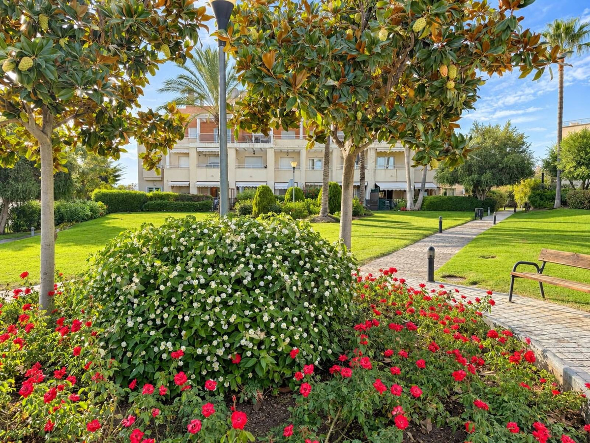 Appartement te koop in Estepona | 3 slaapkamers H5495101
