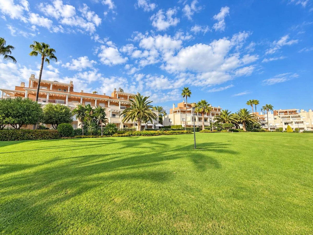 Appartement te koop in Estepona | 3 slaapkamers H5495101