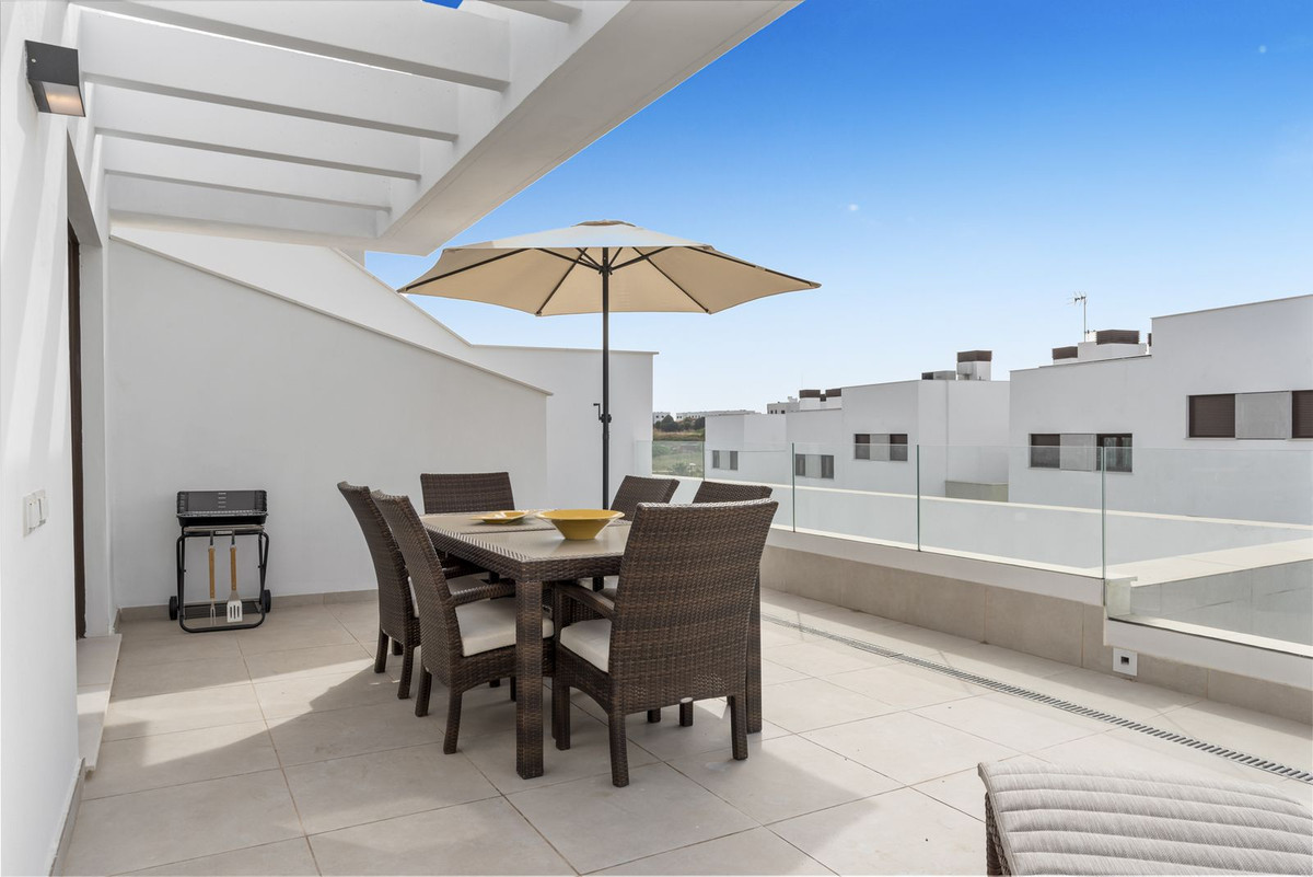 Penthouse te koop in Estepona | 3 slaapkamers H5495221