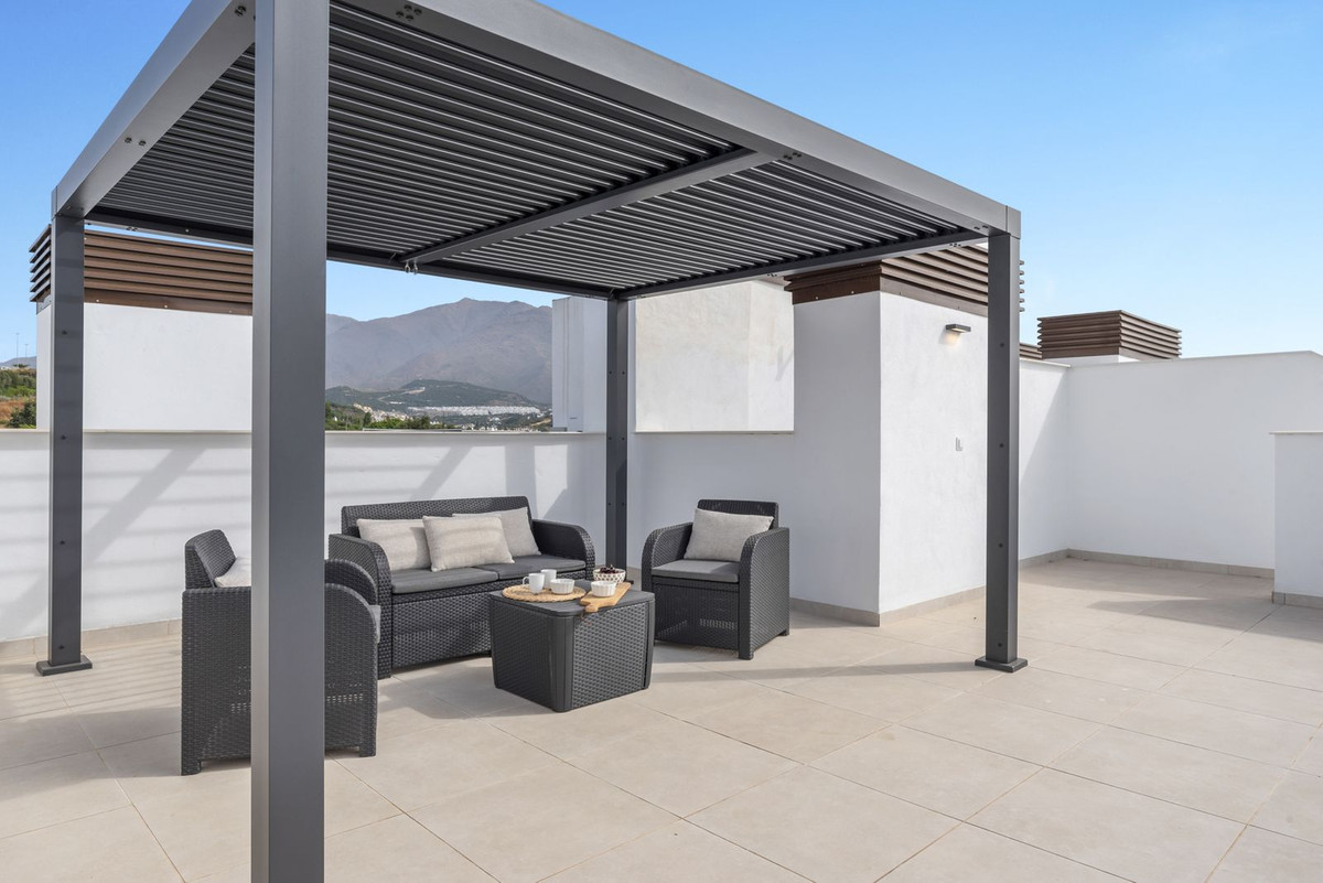 Penthouse te koop in Estepona | 3 slaapkamers H5495221