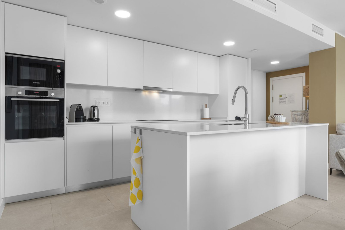 Penthouse te koop in Estepona | 3 slaapkamers H5495221