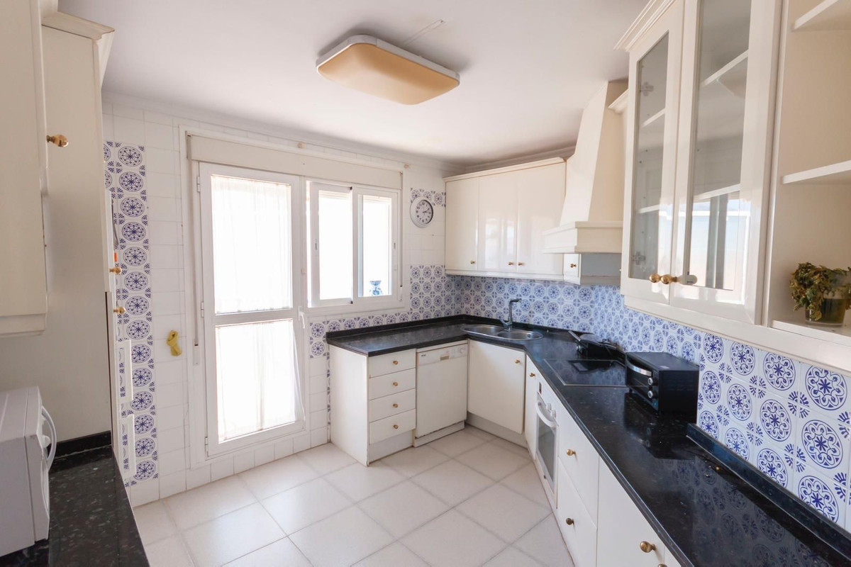 Penthouse te koop in Estepona | 4 slaapkamers H5495389