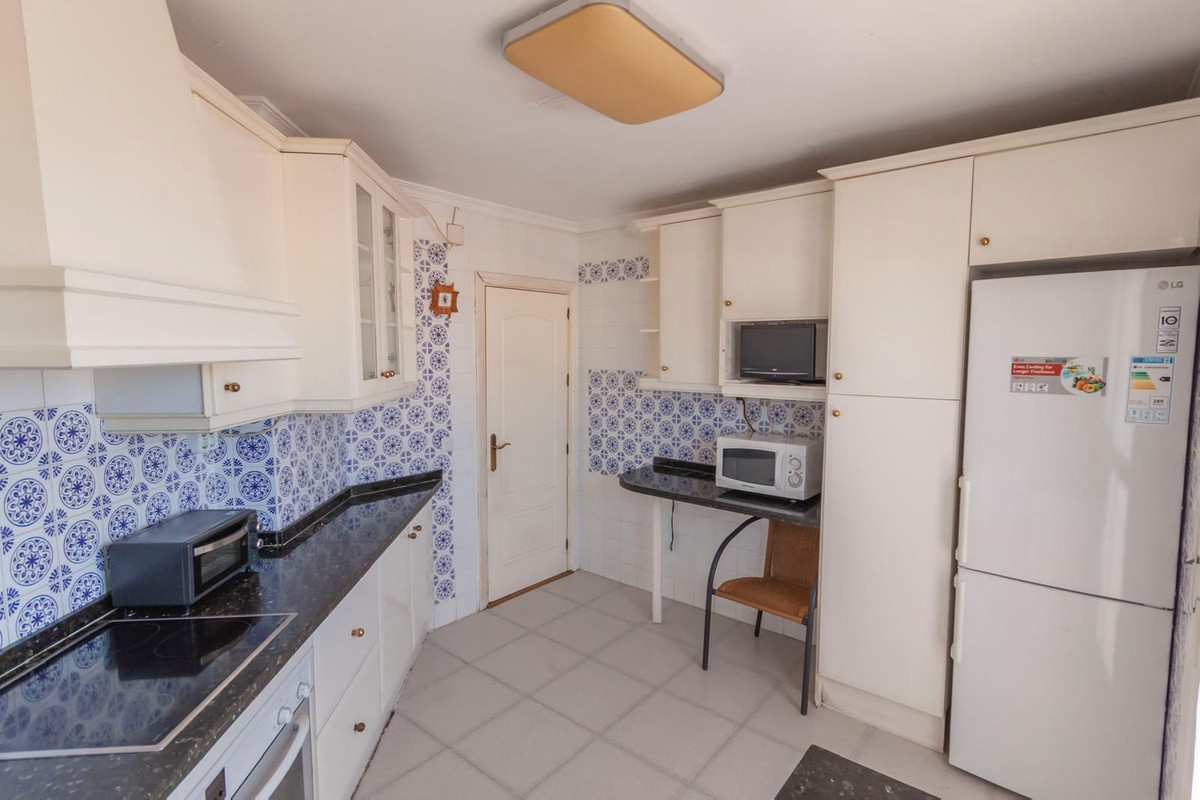 Penthouse te koop in Estepona | 4 slaapkamers H5495389