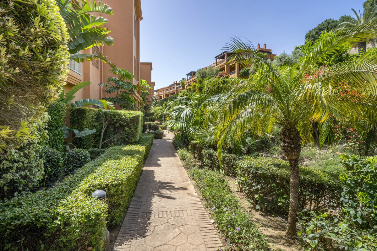 Appartement te koop in Estepona | 2 slaapkamers H5495749