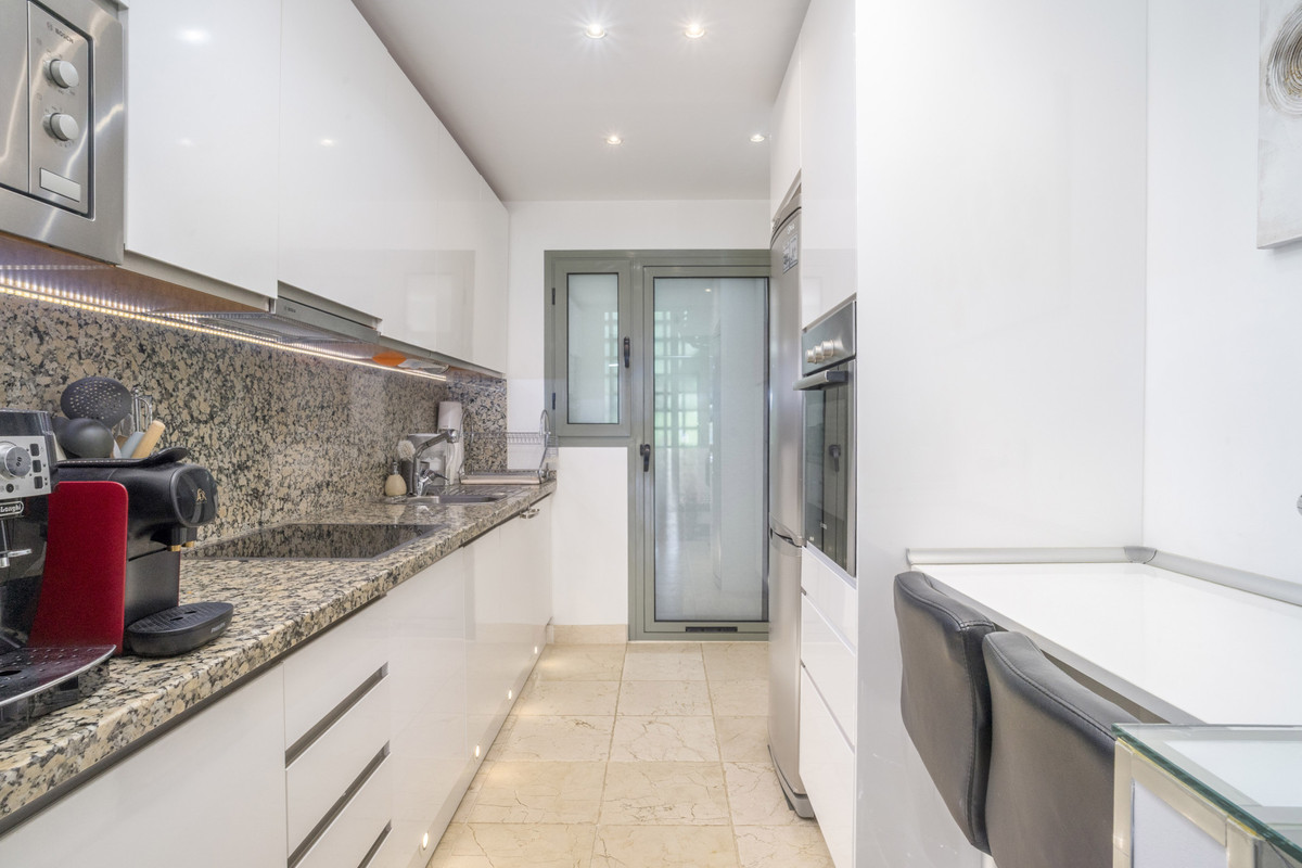 Appartement te koop in Estepona | 2 slaapkamers H5495749