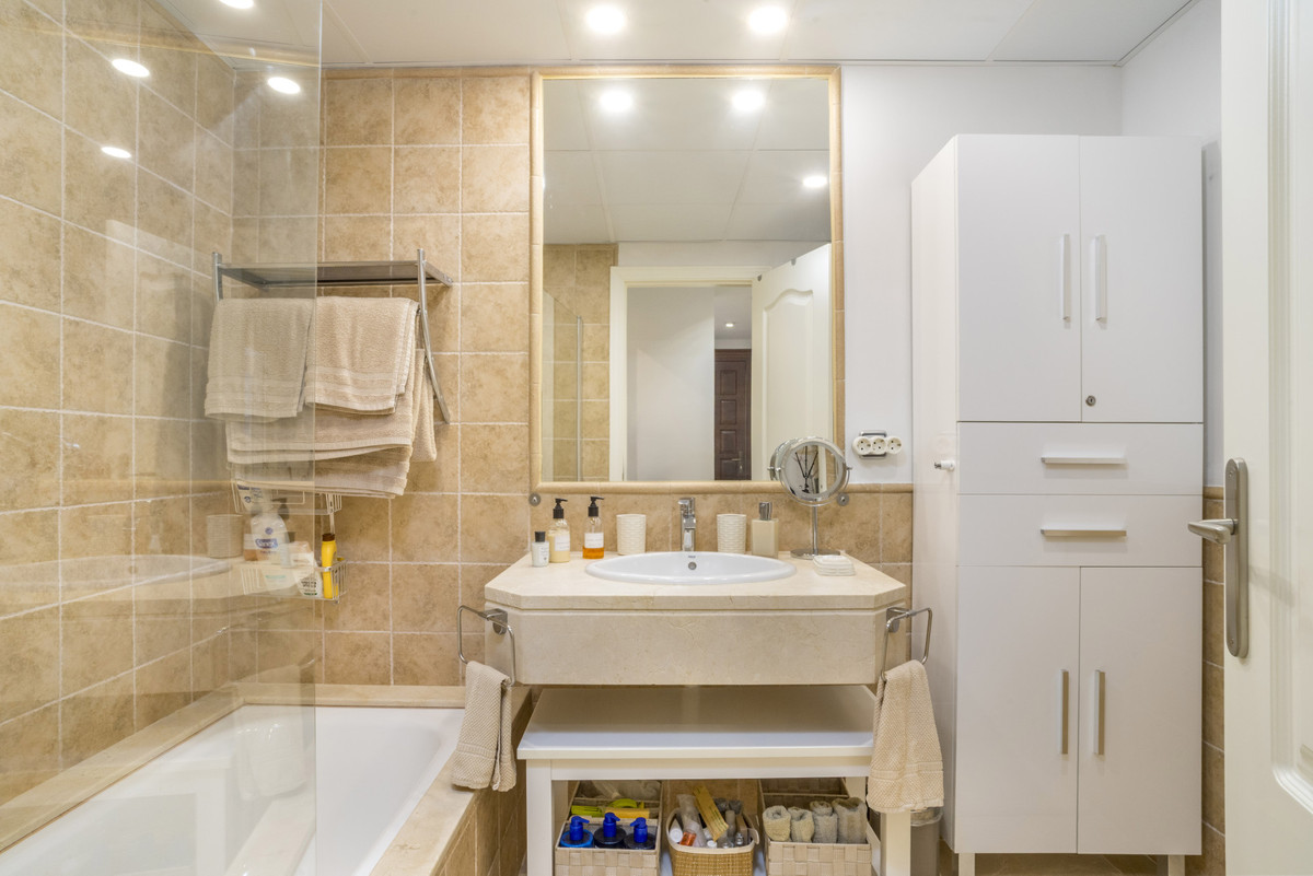 Appartement te koop in Estepona | 2 slaapkamers H5495749