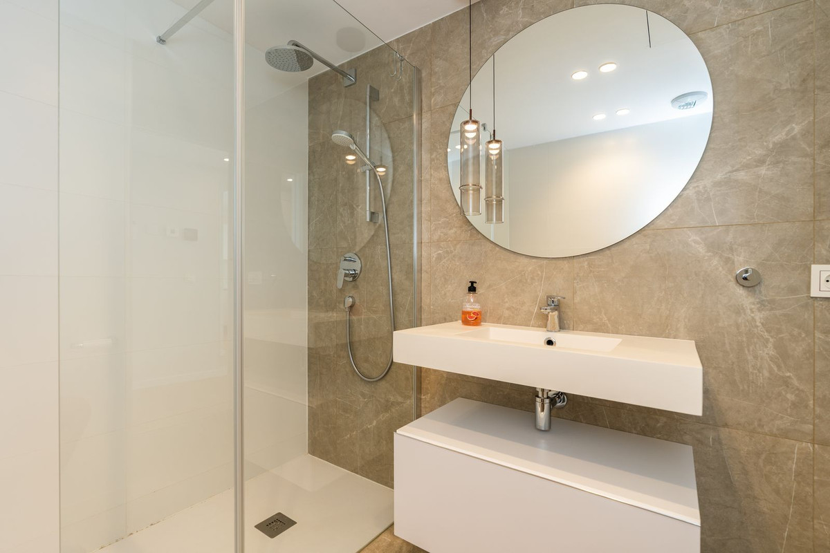 Appartement te koop in Estepona | 2 slaapkamers H5495803