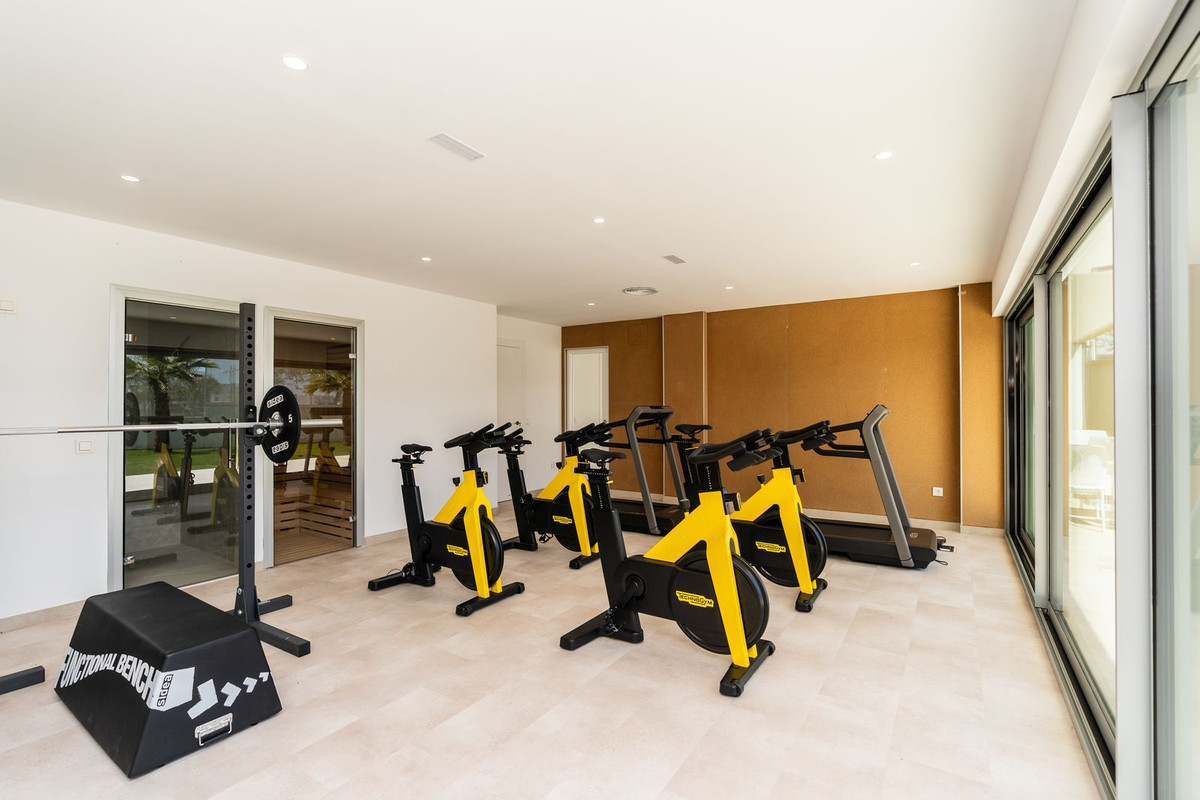 Appartement te koop in Estepona | 2 slaapkamers H5495803