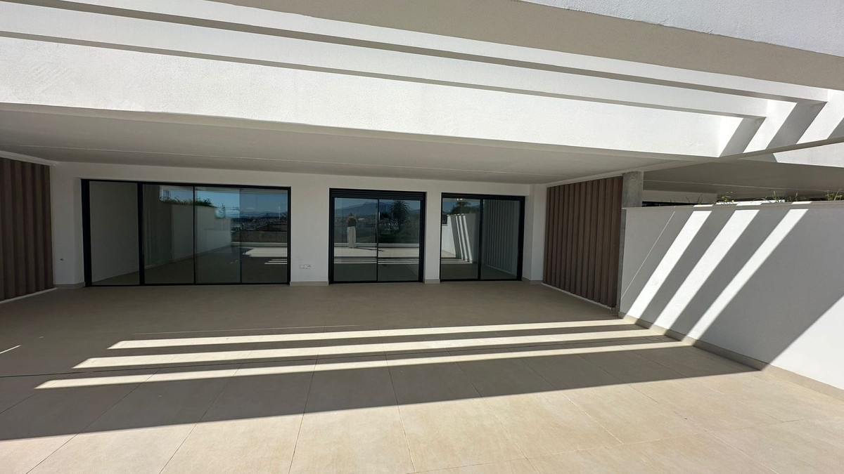 Appartement te koop in Estepona | 2 slaapkamers H5496112